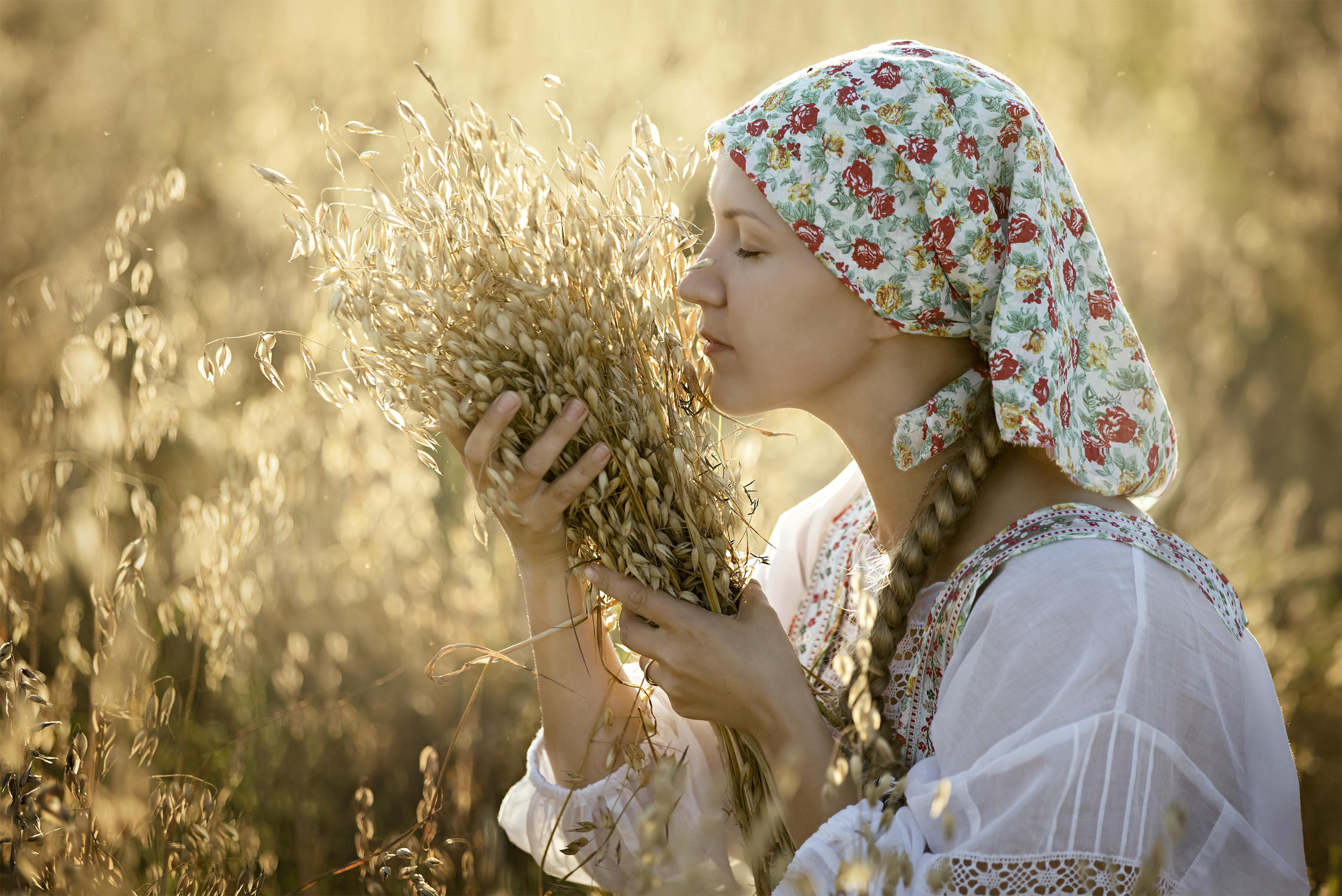 Photo Women in Slavic costumes in Fuzhou