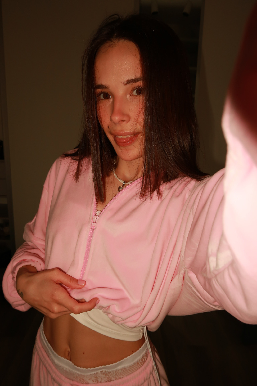 Tina brings the glow — live moments in Fuzhou